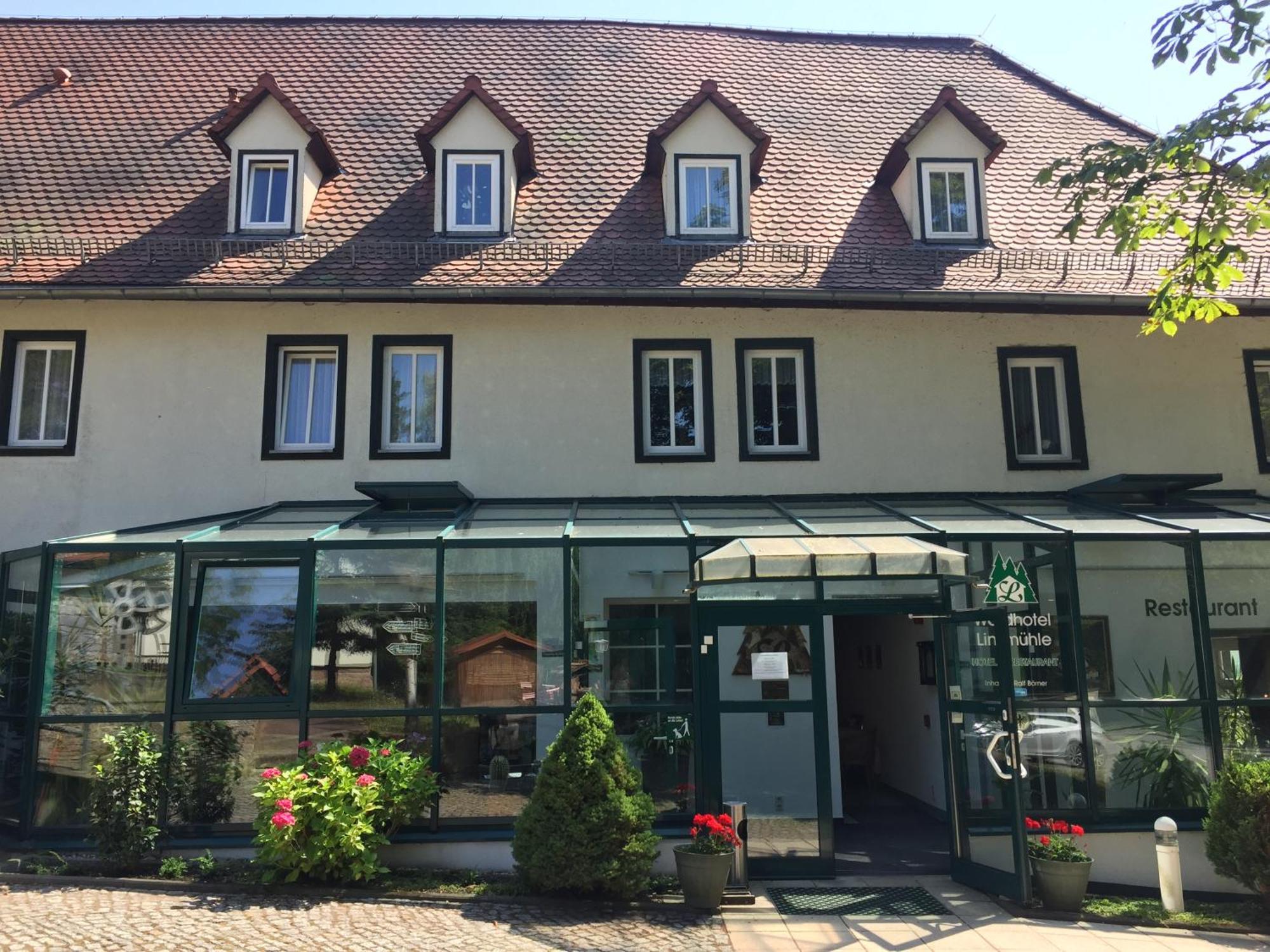 Waldhotel Linzmühle Kahla  Exterior foto